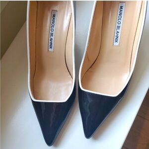 Manolo Blahnik size EUR 37 black white pumps